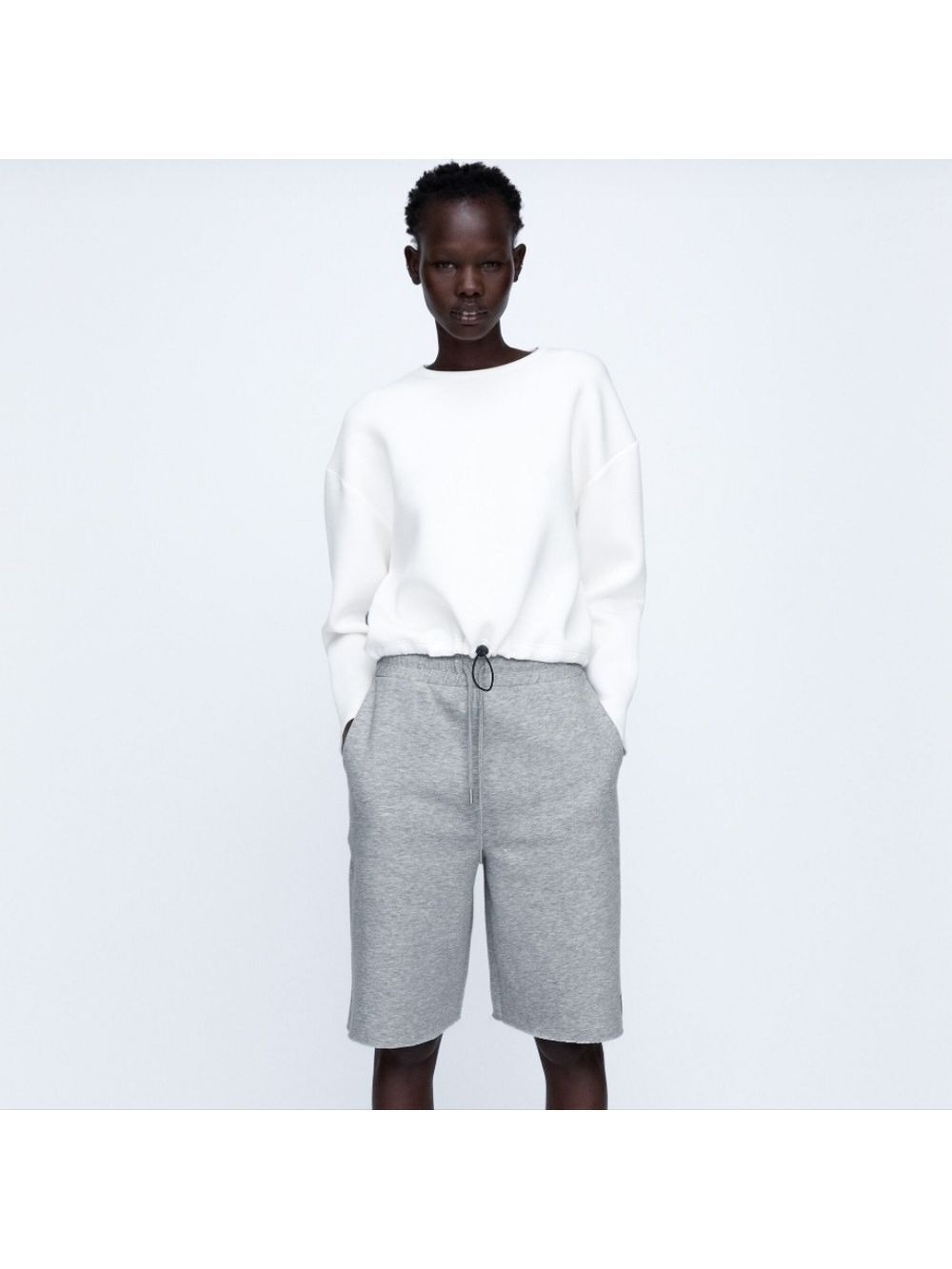 Truth by Republic Ivory Neoprene Toggle Sweatshirt Size Medium NWT - Picture 2 of 12